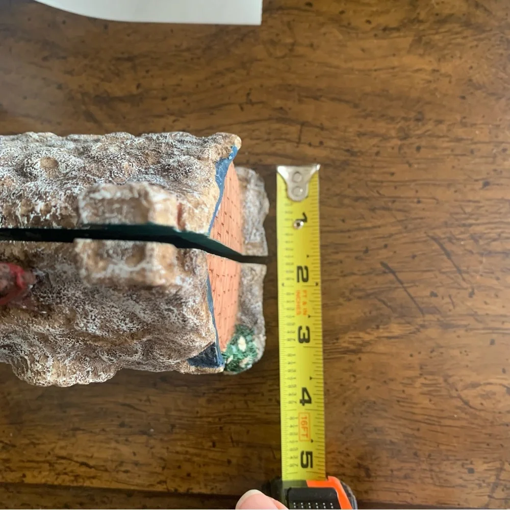 Vintage Santa Visiting House Diorama Decor - Picture 9 of 9